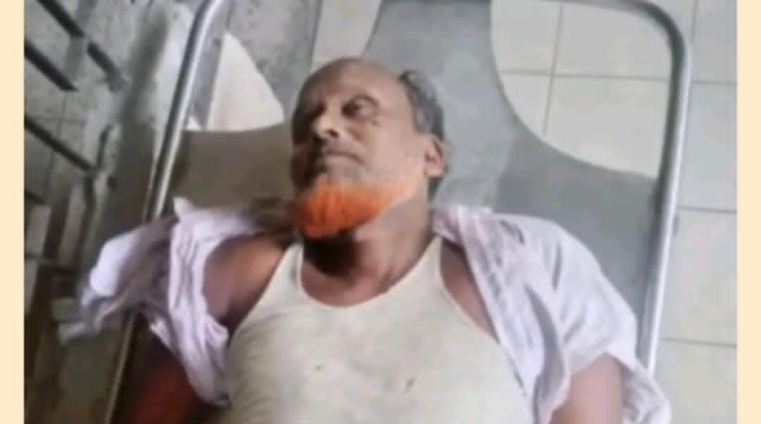 সড়ক দুর্ঘটনায় নিহত হয়েছেন  ড্রাইভার লেবু মিয়া