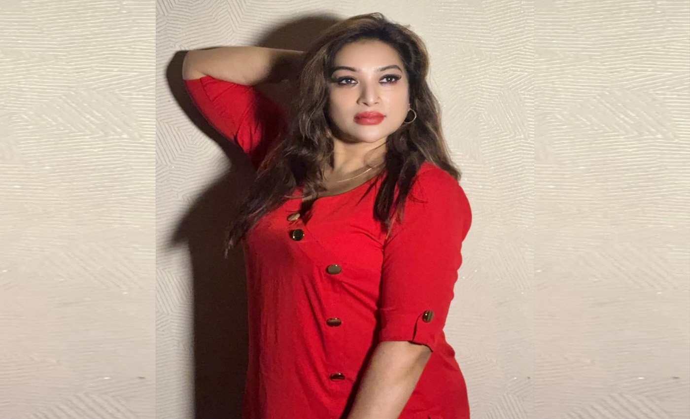 স্বামী আমাকে একটি রিল পাঠিয়েছেন ।।  ডাঃ সাবরিনা মিষ্টি