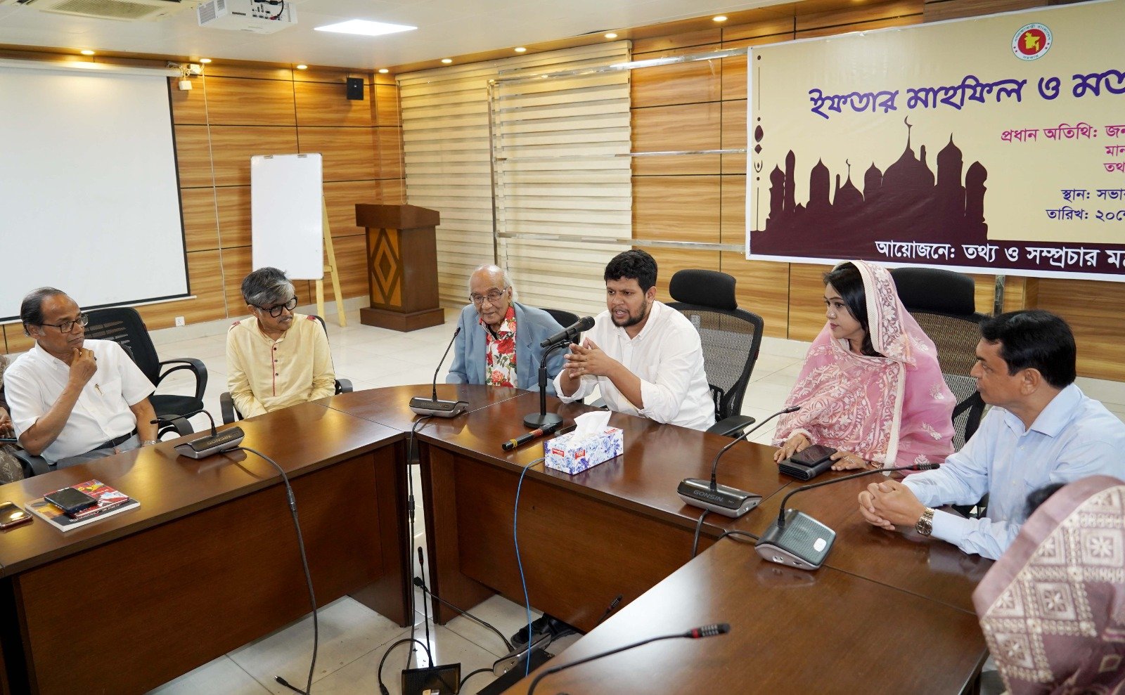 সরকার গণমাধ্যমের নিরপেক্ষ ও দায়িত্বশীল ভূমিকা প্রত্যাশা করে : তথ্য ও সম্প্রচার উপদেষ্টা