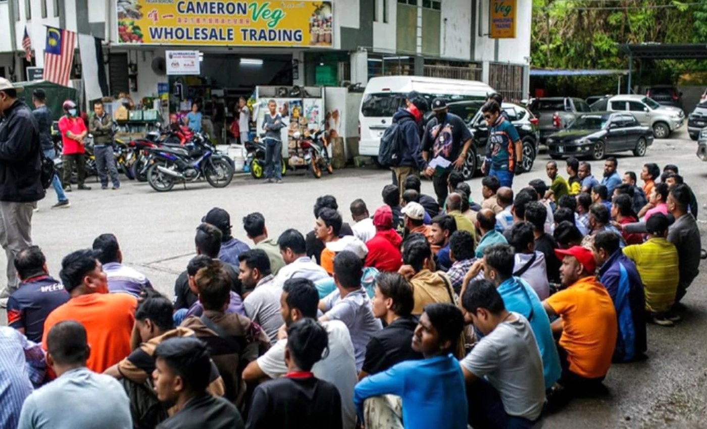 মালয়েশিয়ায় প্রবাসী শ্রমিকদের নির্যাতন, শোষণ, প্রতারণা,জাতিসংঘের বিশেষ উদ্বেগ।